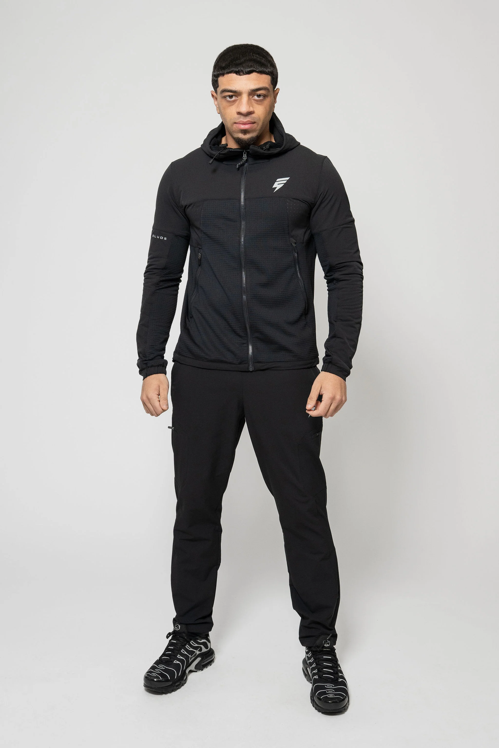 DELTA FLEECE TRACKSUIT - BLACK - Image 10