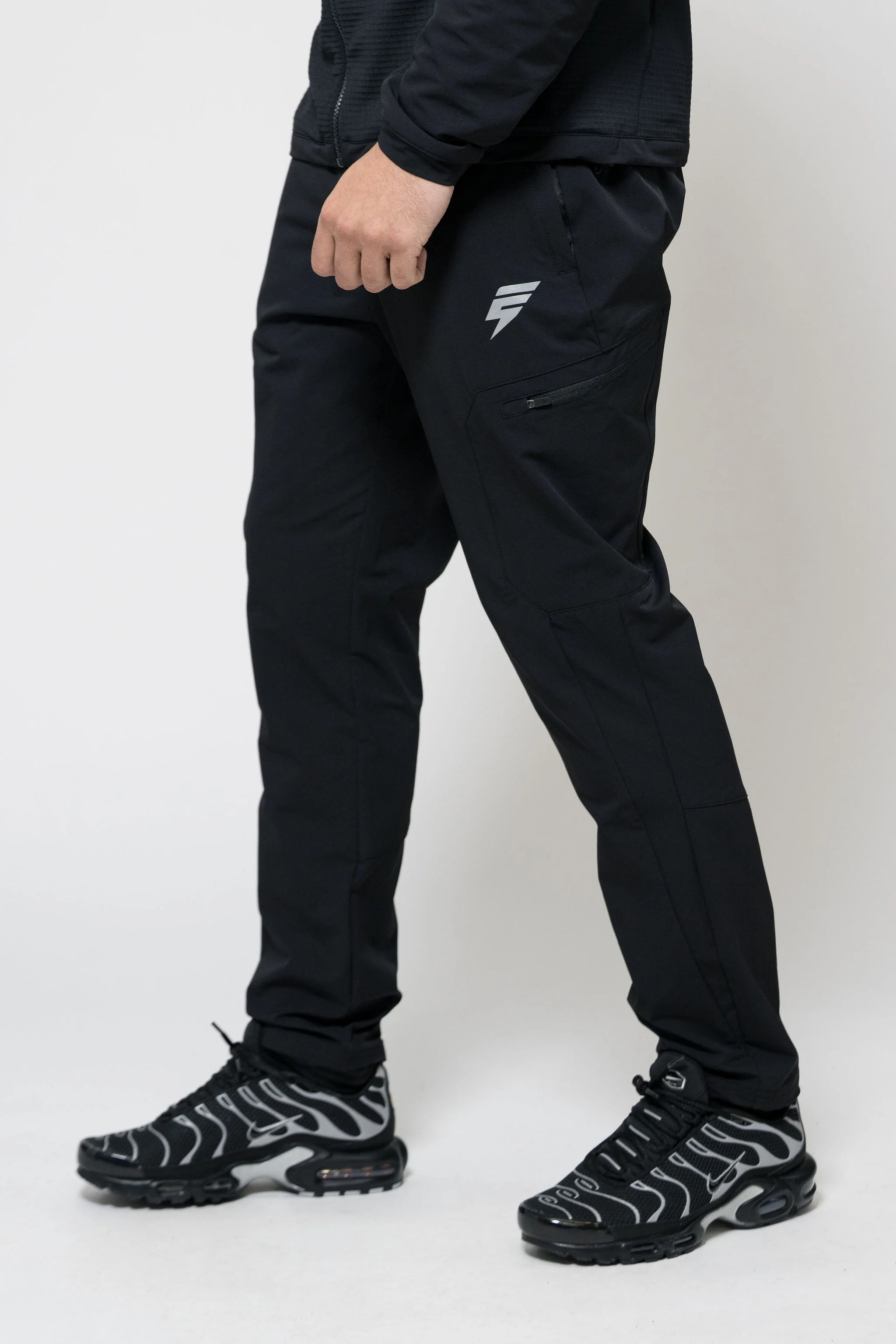 DELTA FLEECE TRACKSUIT - BLACK - Image 8