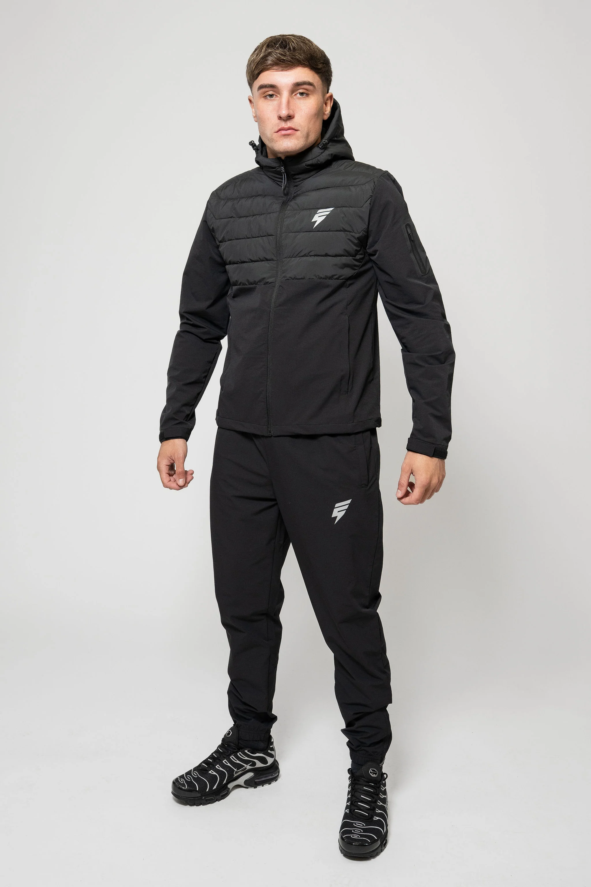HYBRID TRACKSUIT - BLACK - Image 10
