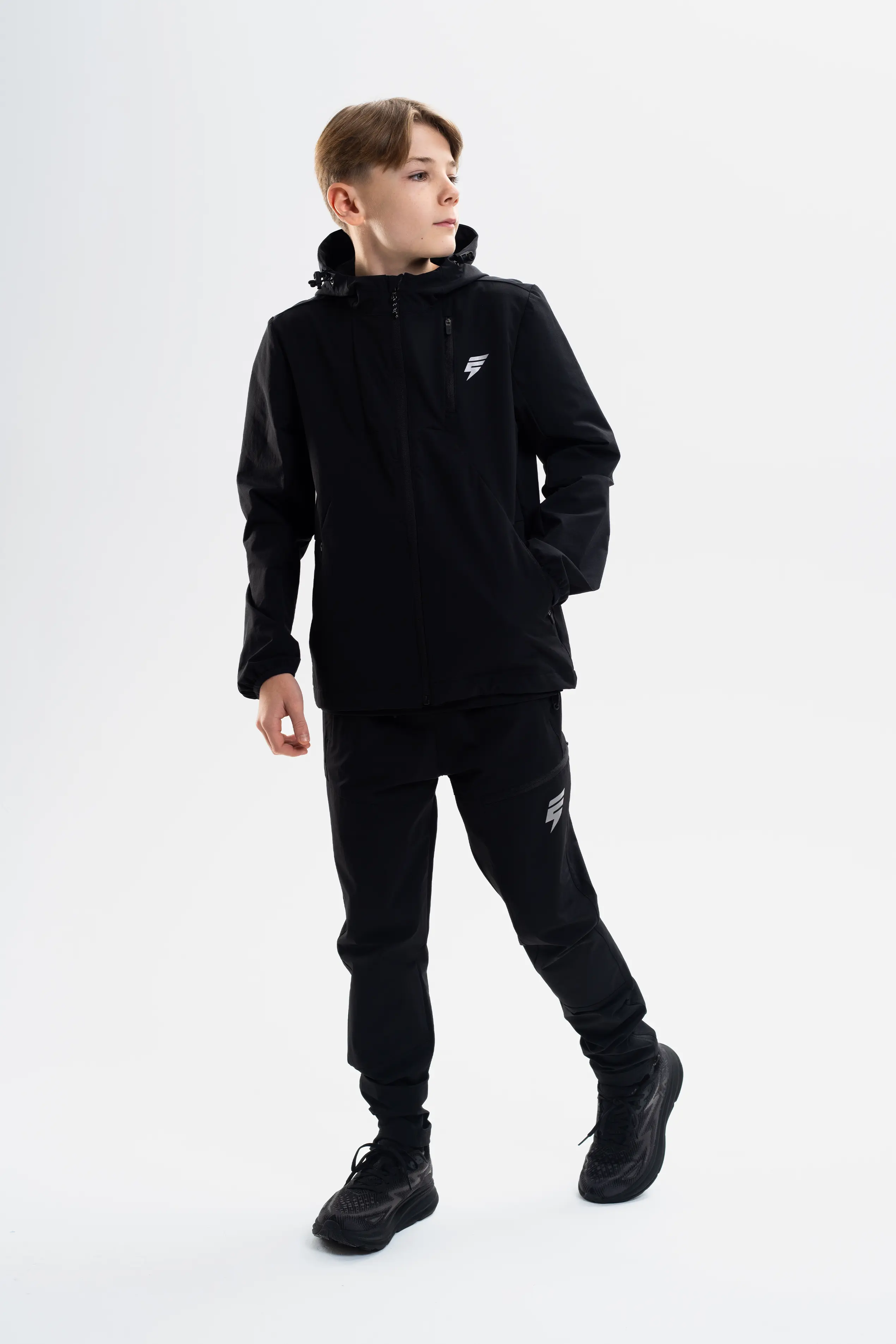 JUNIOR APEX JACKET - BLACK - Image 5