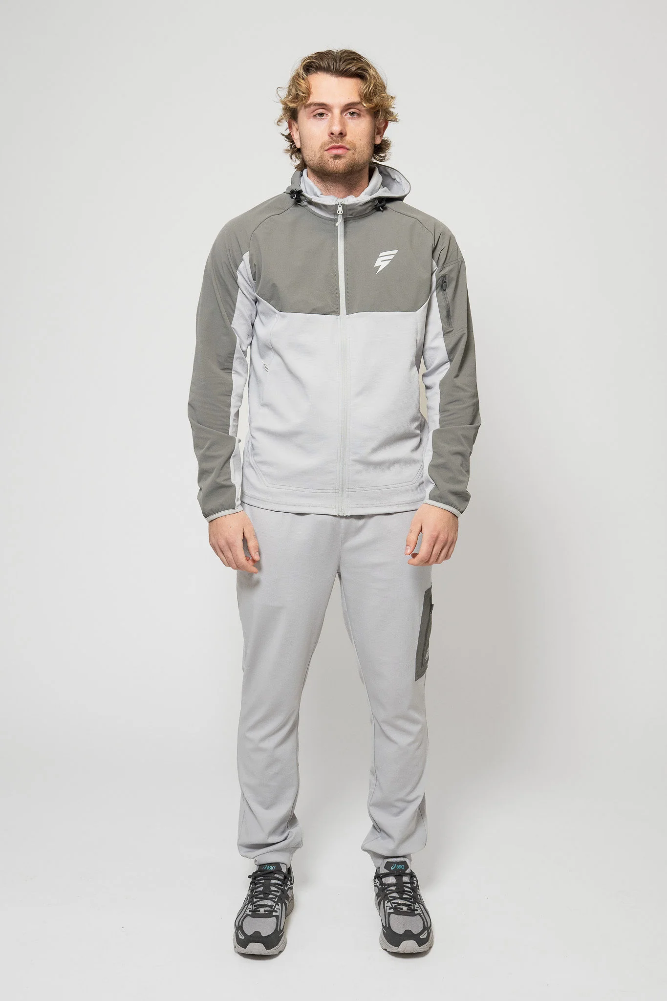 PATCH TRACKSUIT - LIGHT GREY/GREY - Image 8