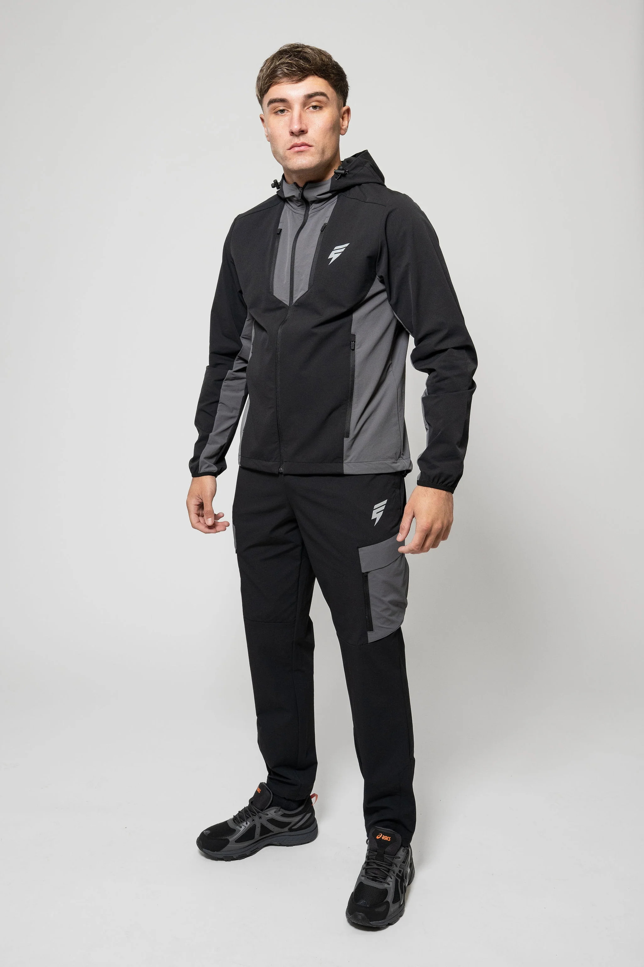 PEAK TRACKSUIT - BLACK/COAL - Image 10