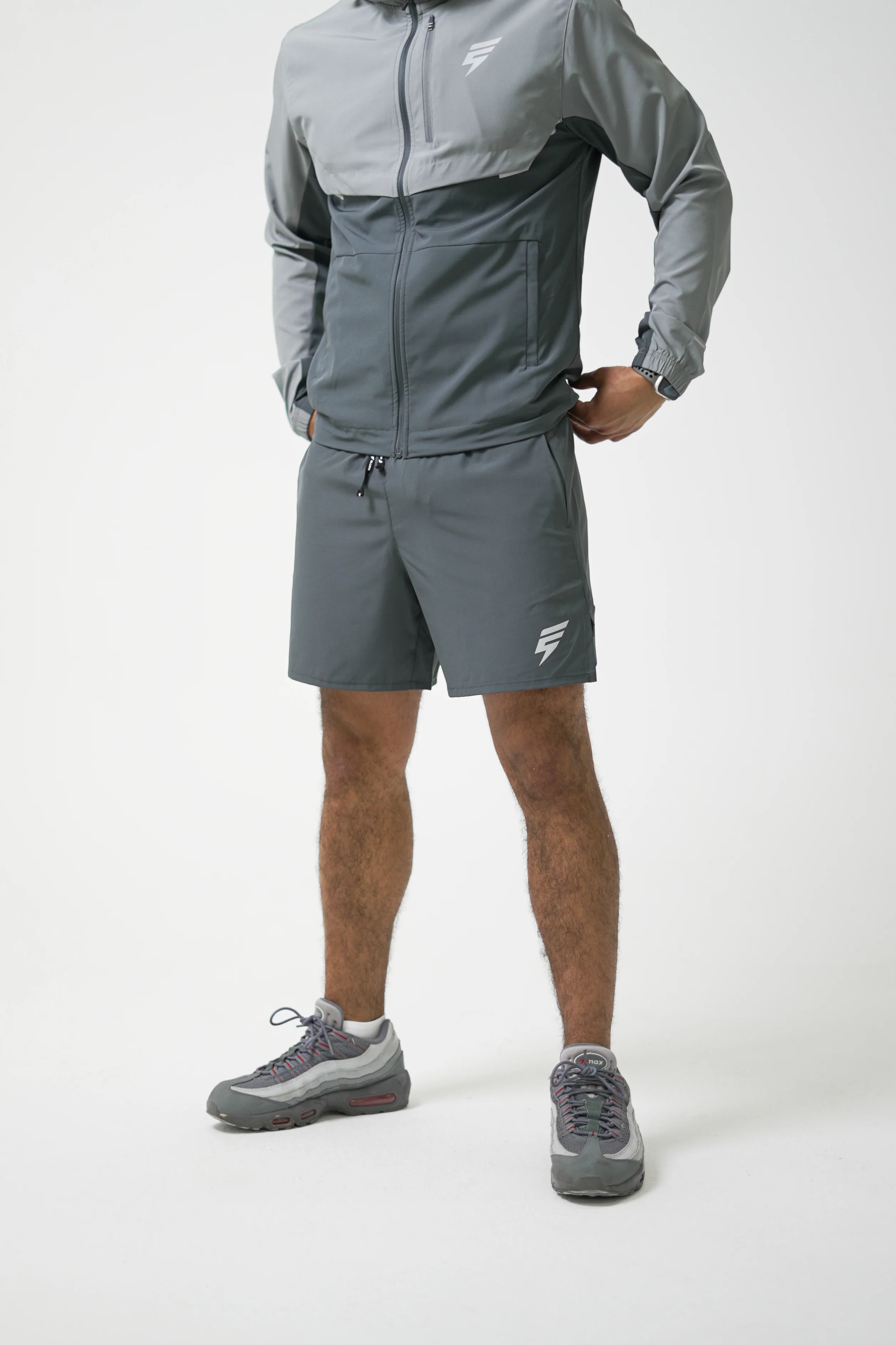 SPLIT SHORTS - COAL - Image 3
