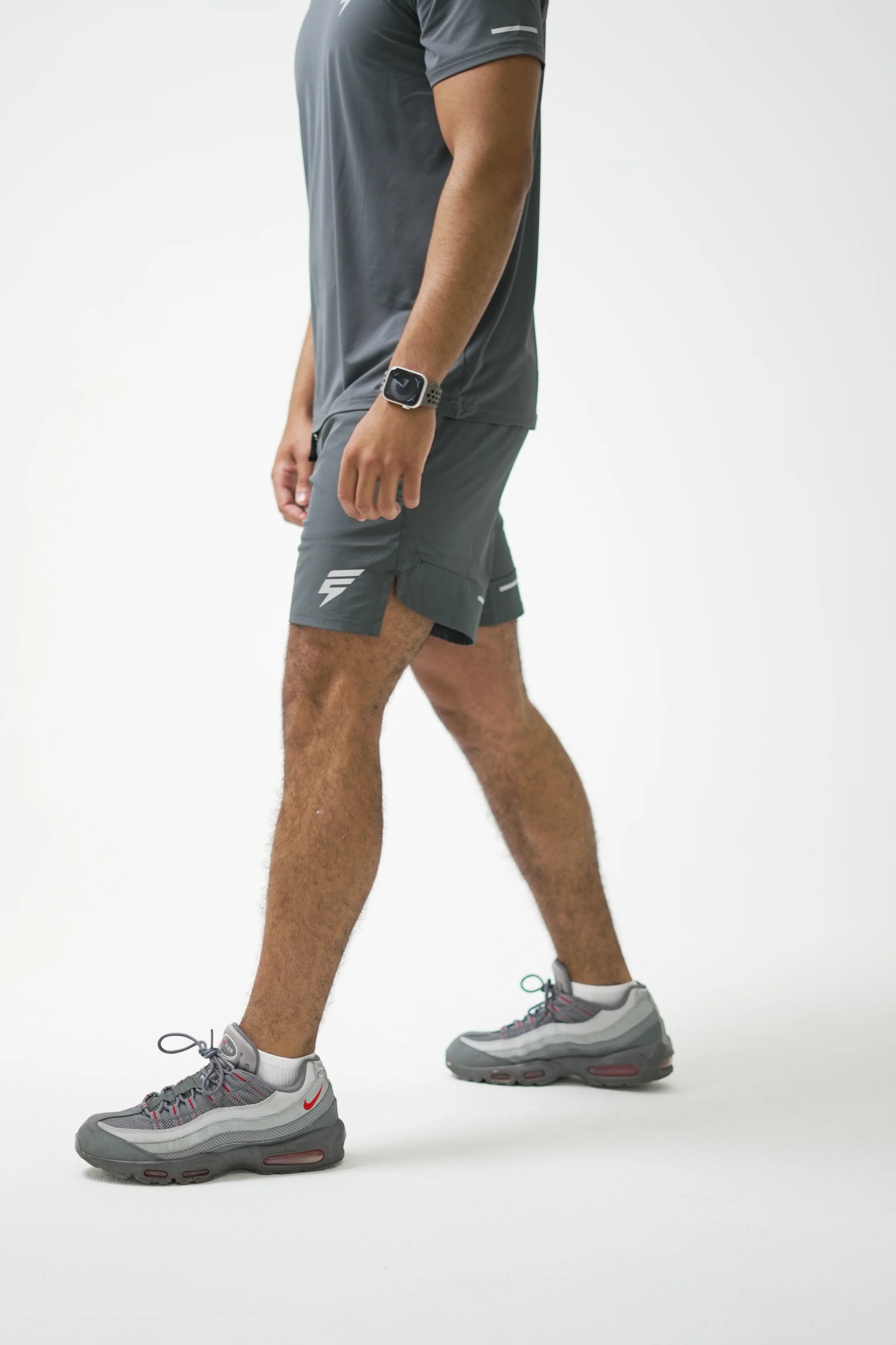 SPLIT SHORTS - COAL - Image 7