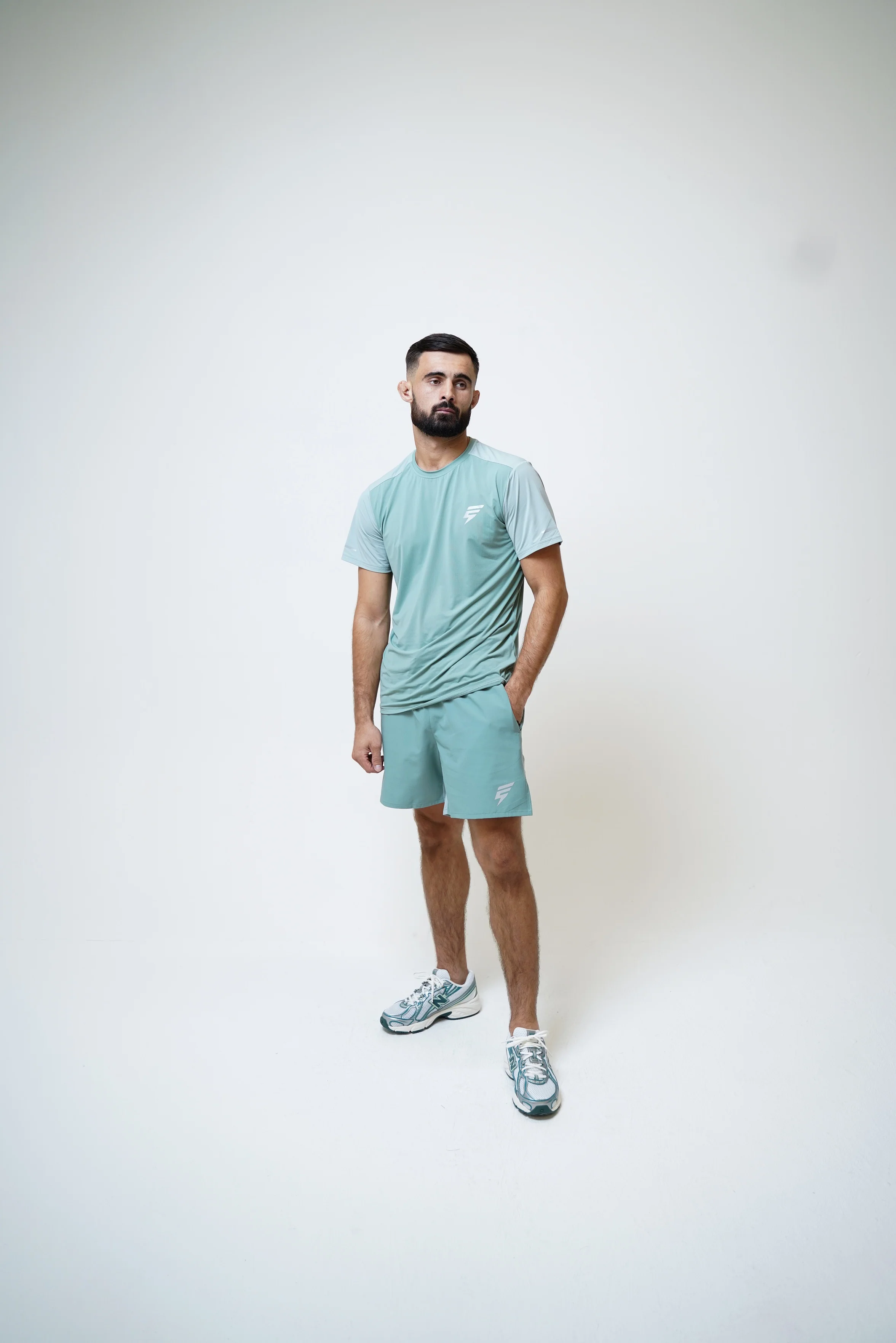 SPLIT TEE - PALE GREEN - Image 3