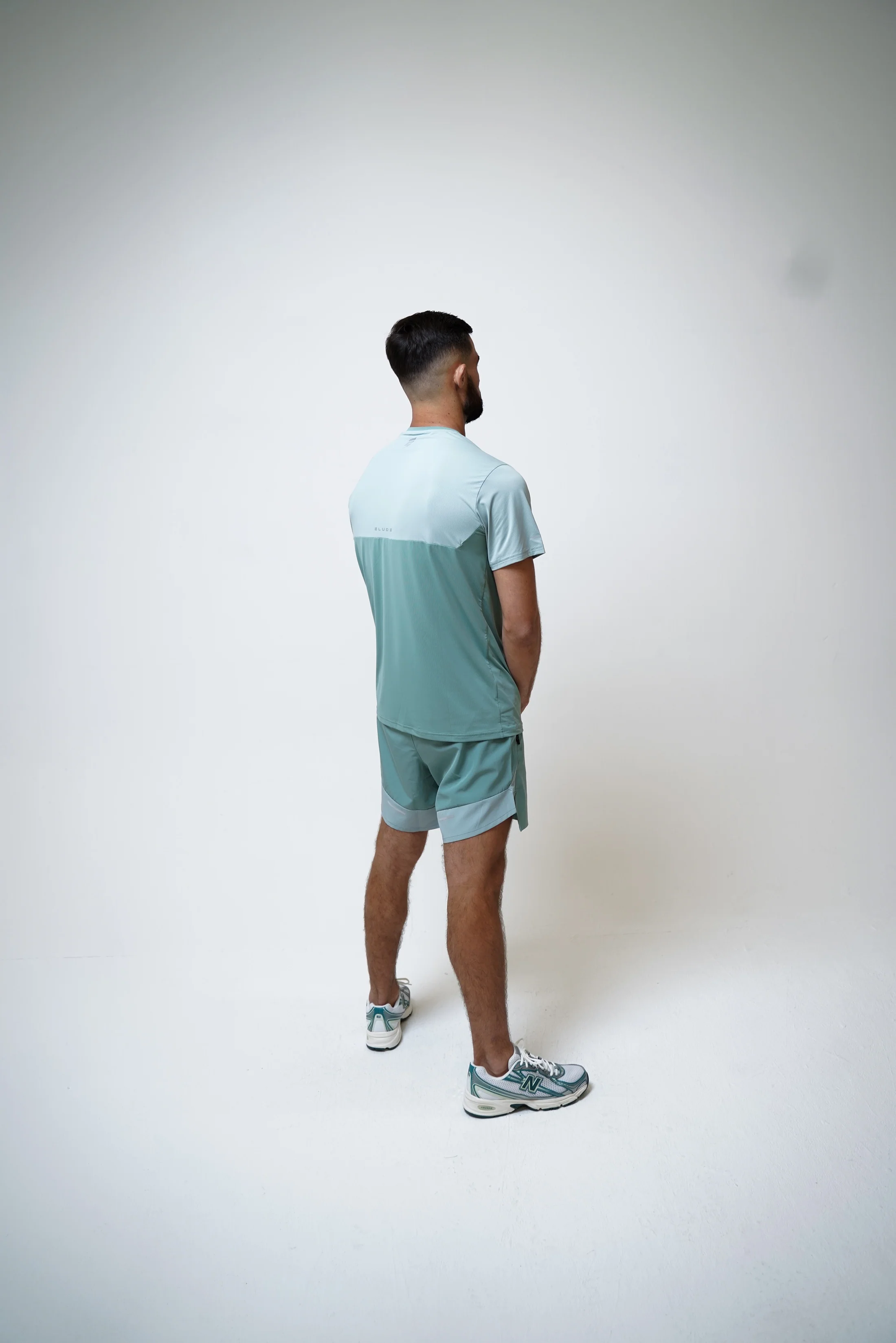 SPLIT TEE - PALE GREEN - Image 6