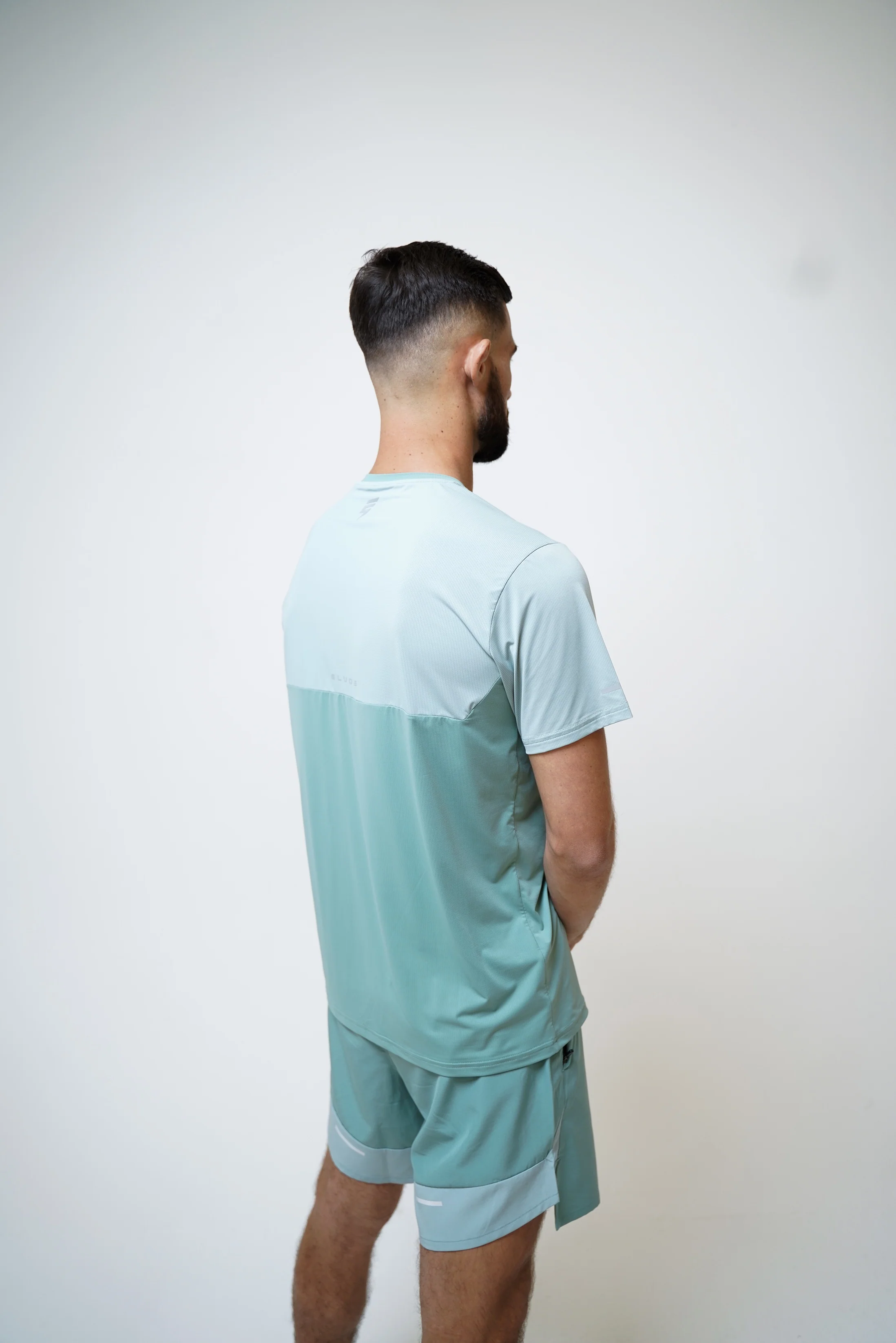 SPLIT TEE - PALE GREEN - Image 7