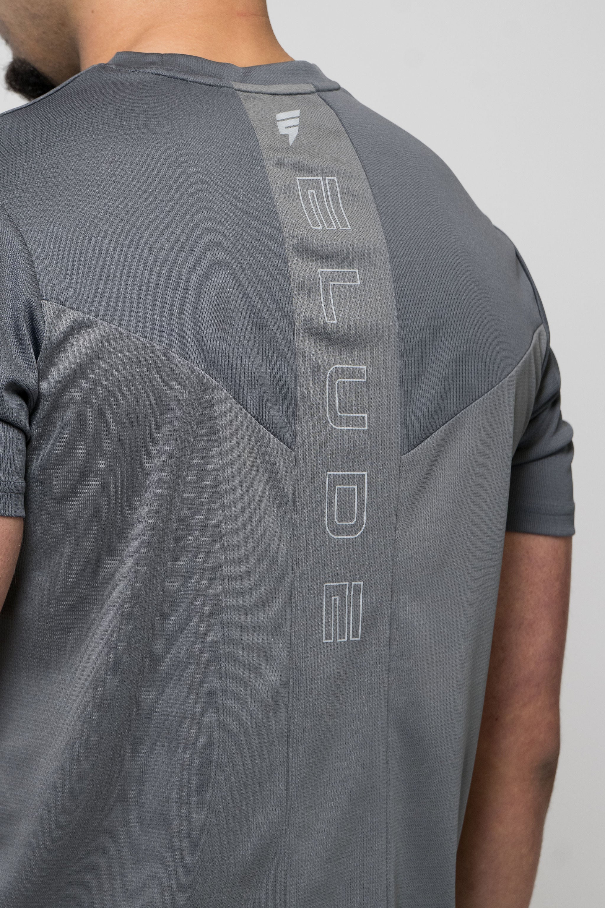 TECH SHORT SET - GREY - Image 10
