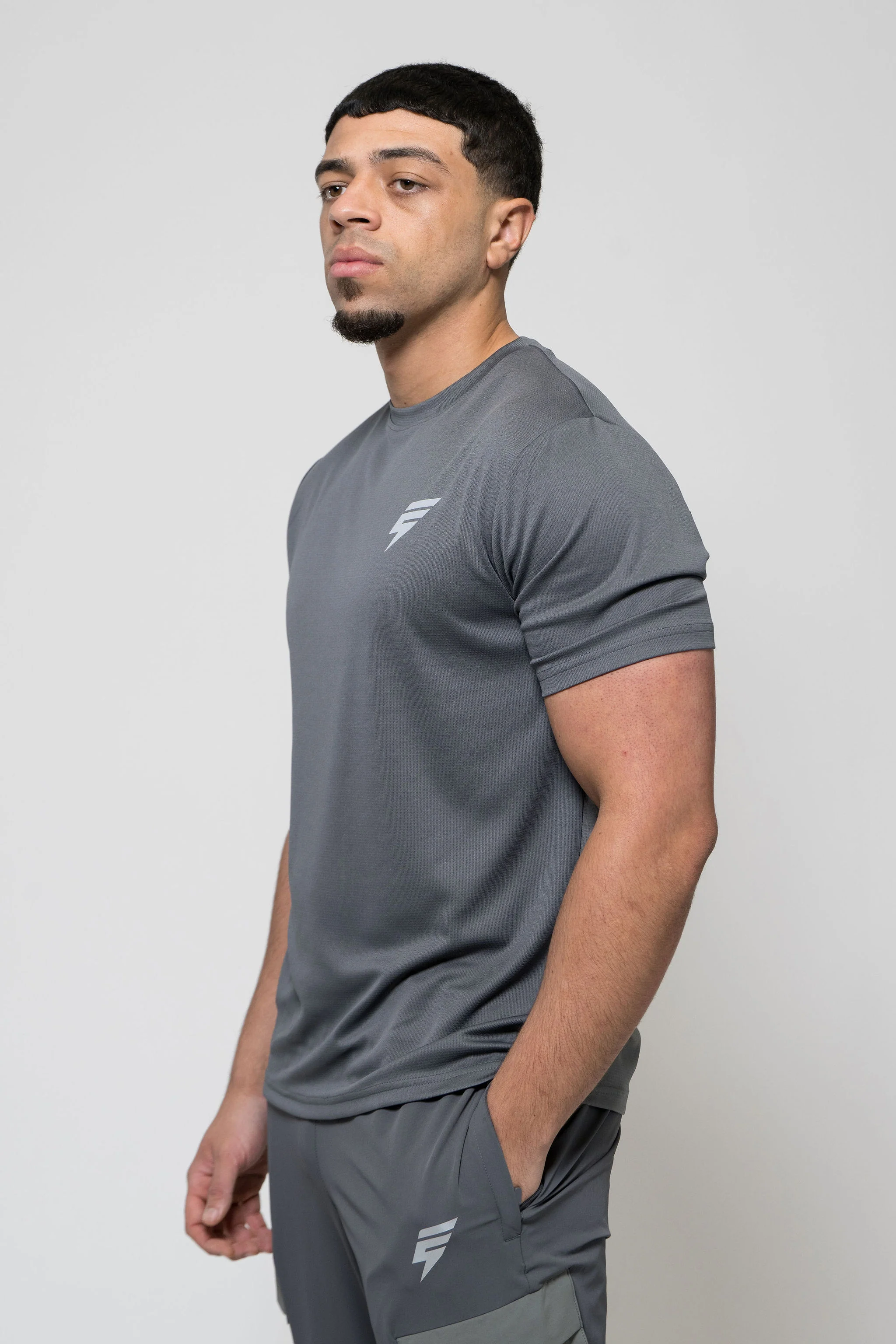 TECH SHORT SET - GREY - Image 8