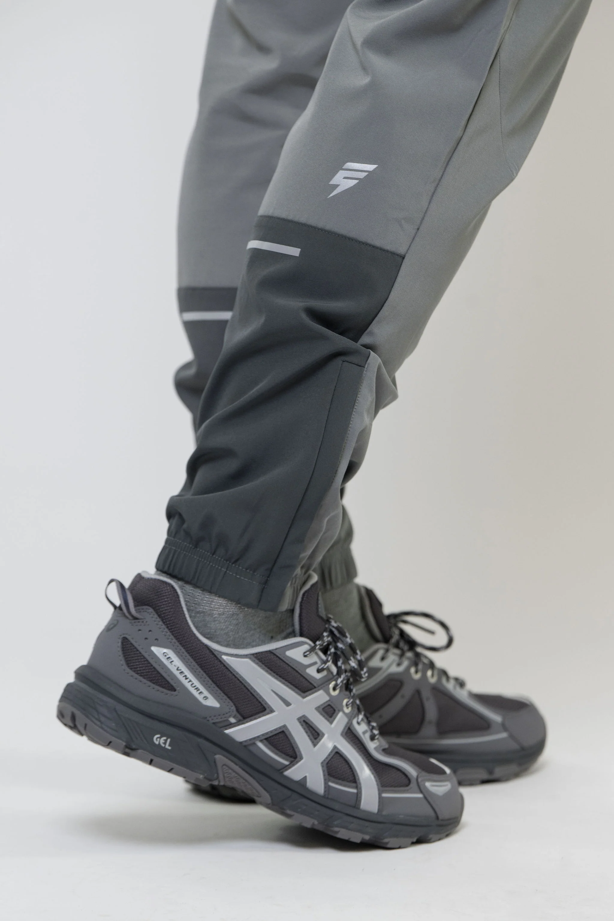 TRACK TRACKSUIT - LIGHT GREY/GREY - Image 8