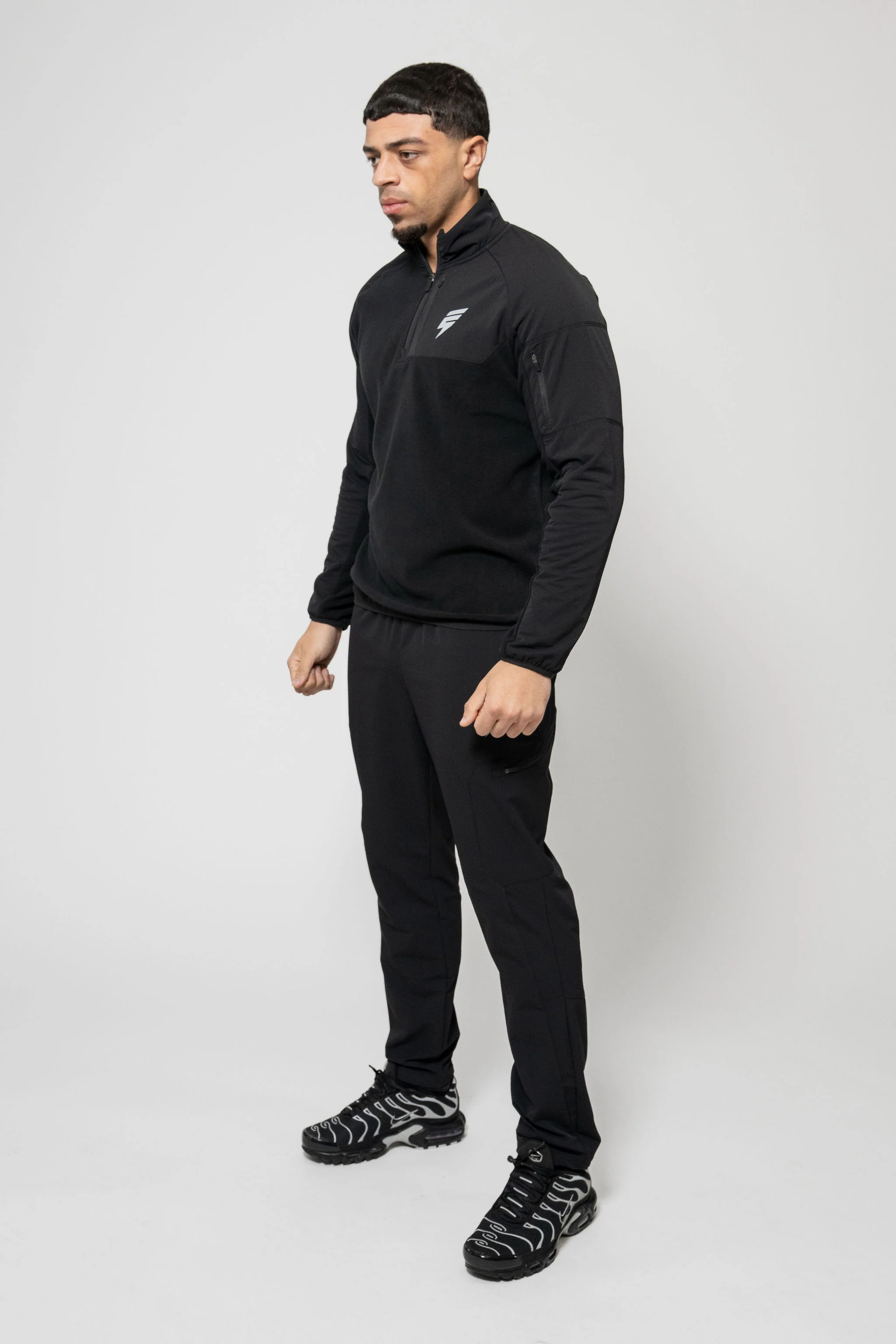 TRAIL FLEECE 1/4 TRACKSUIT - BLACK - Image 10