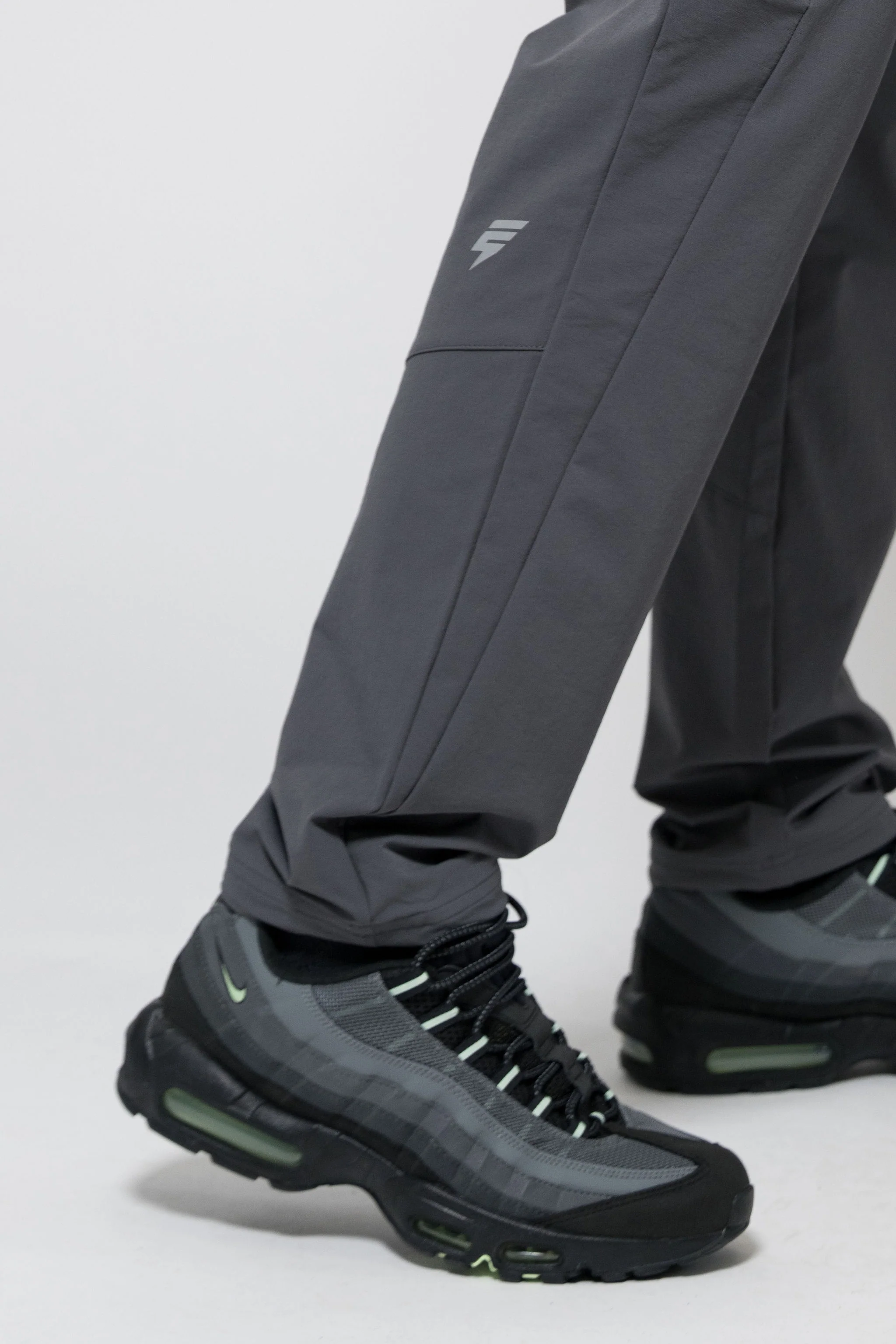 TRAIL PANT - COAL - Image 3