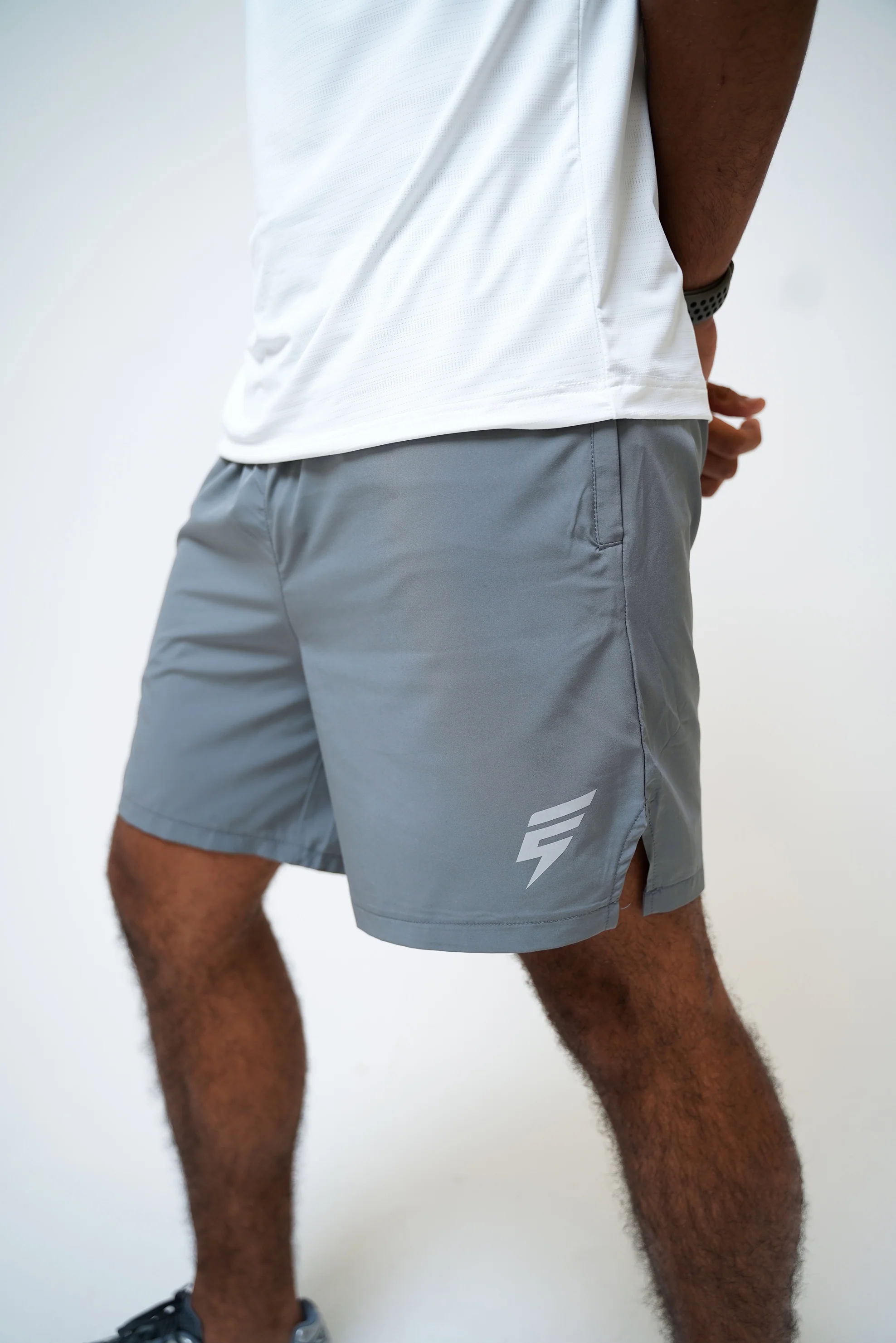 VENT SHORTS - GREY - Image 4