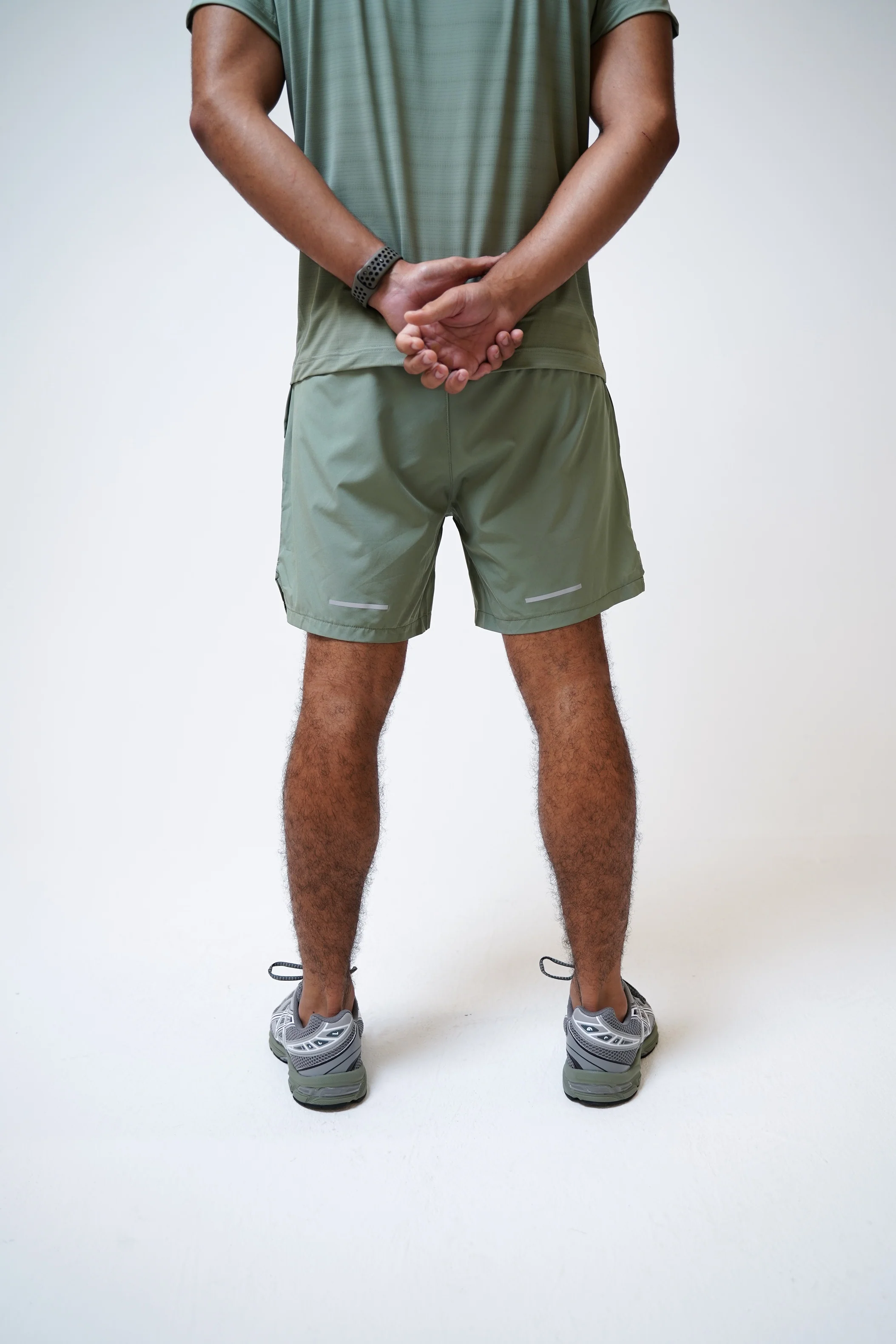 VENT SHORTS - OLIVE - Image 3